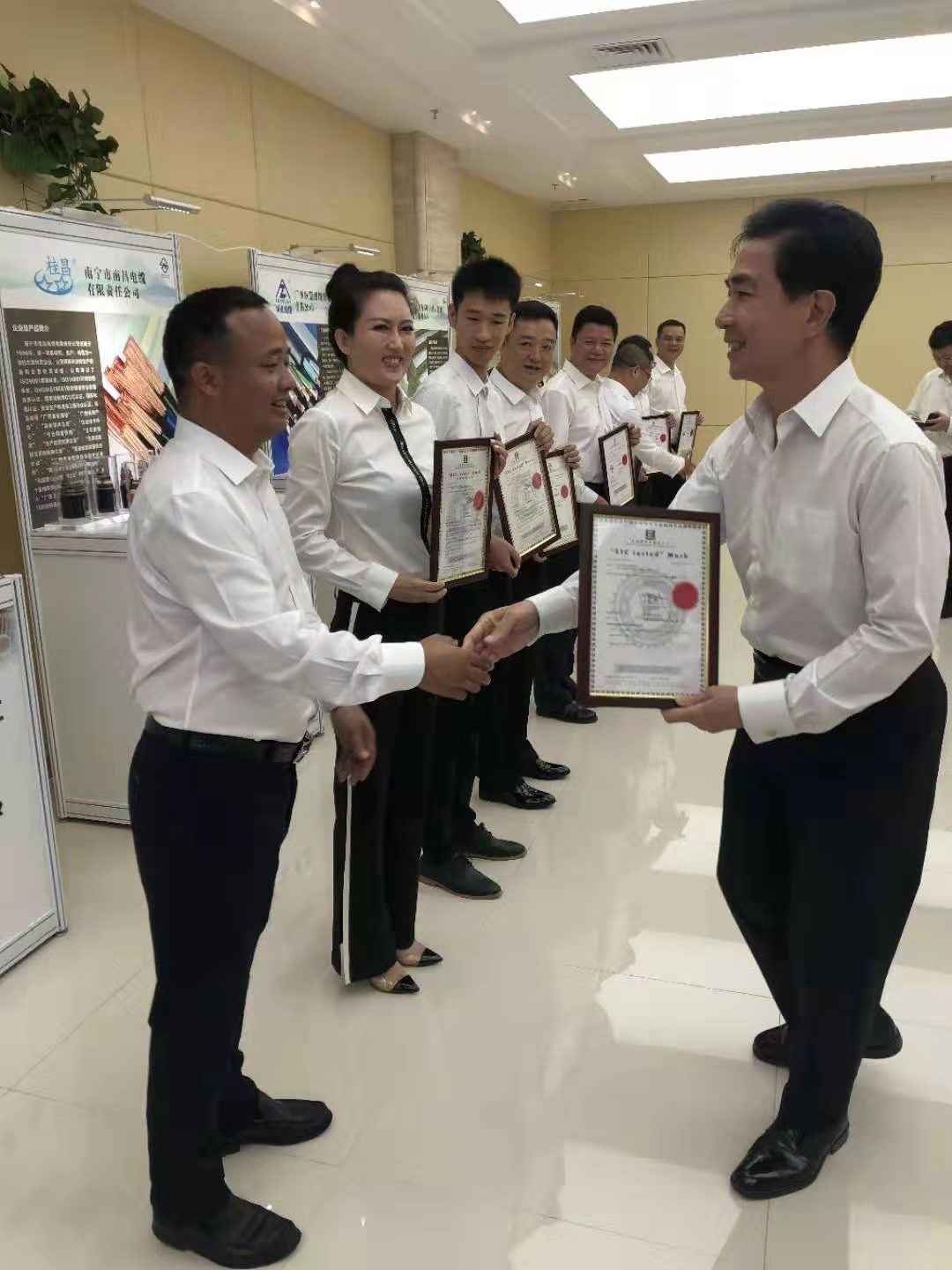 微信图片_20191021102705.jpg 微信图片_20191021102705.jpg